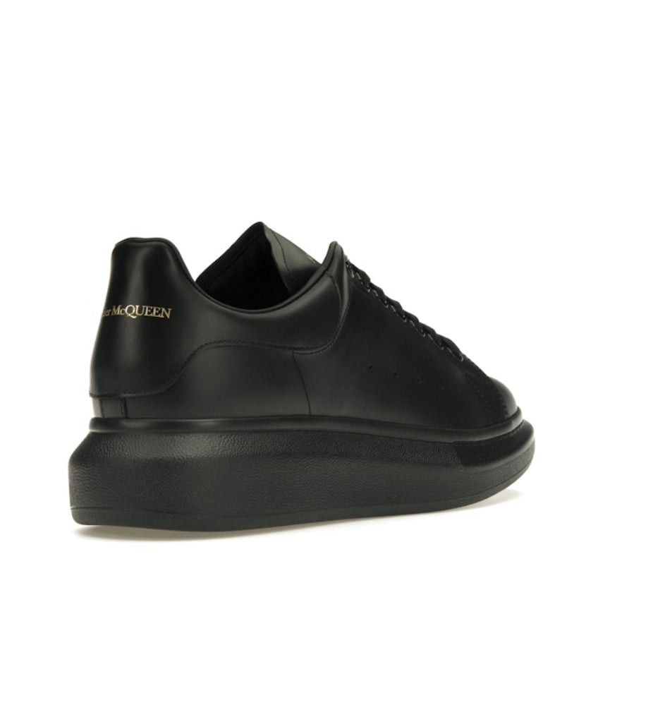 ALEXANDER MCQUEEN OVERSIZED EN NEGRO