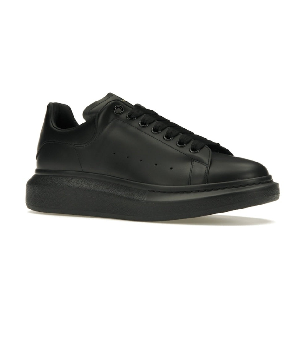 ALEXANDER MCQUEEN OVERSIZED EN NEGRO